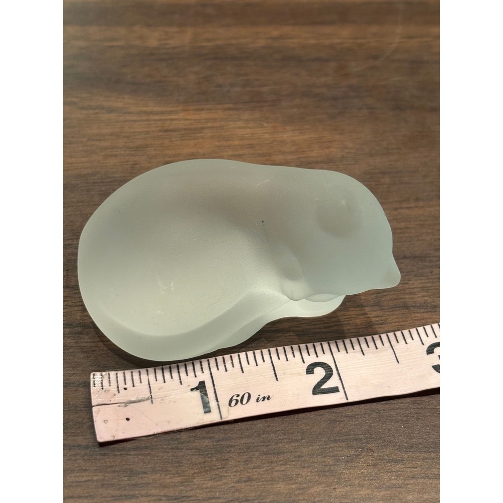 The Franklin Mint Frosted Satin Glass Sleeping Cat Figurine Vintage Art Glass - Picture 8 of 10